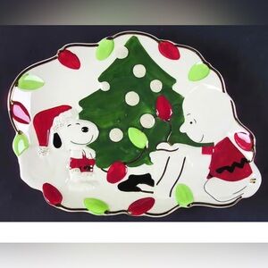 Lenox Festive Christmas Plate with Snoopy